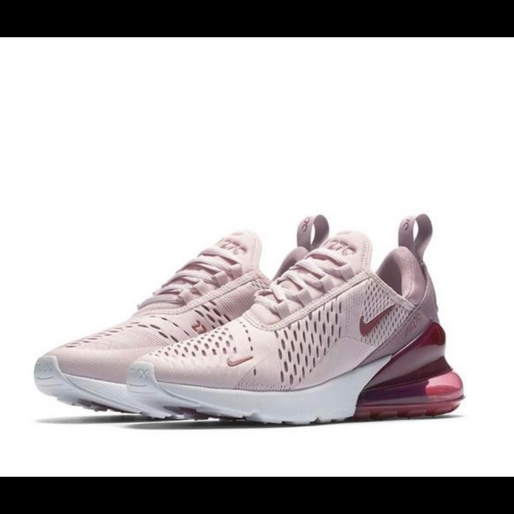 Nike 270 Women’s Shoe